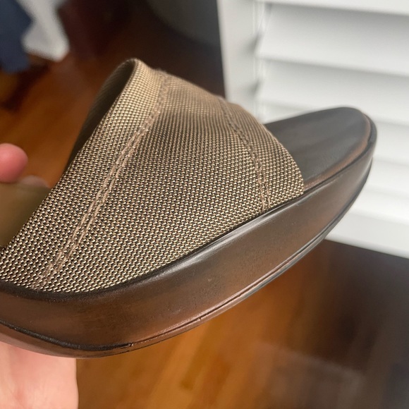 Stuart Weitzman heeled slides - Picture 12 of 16